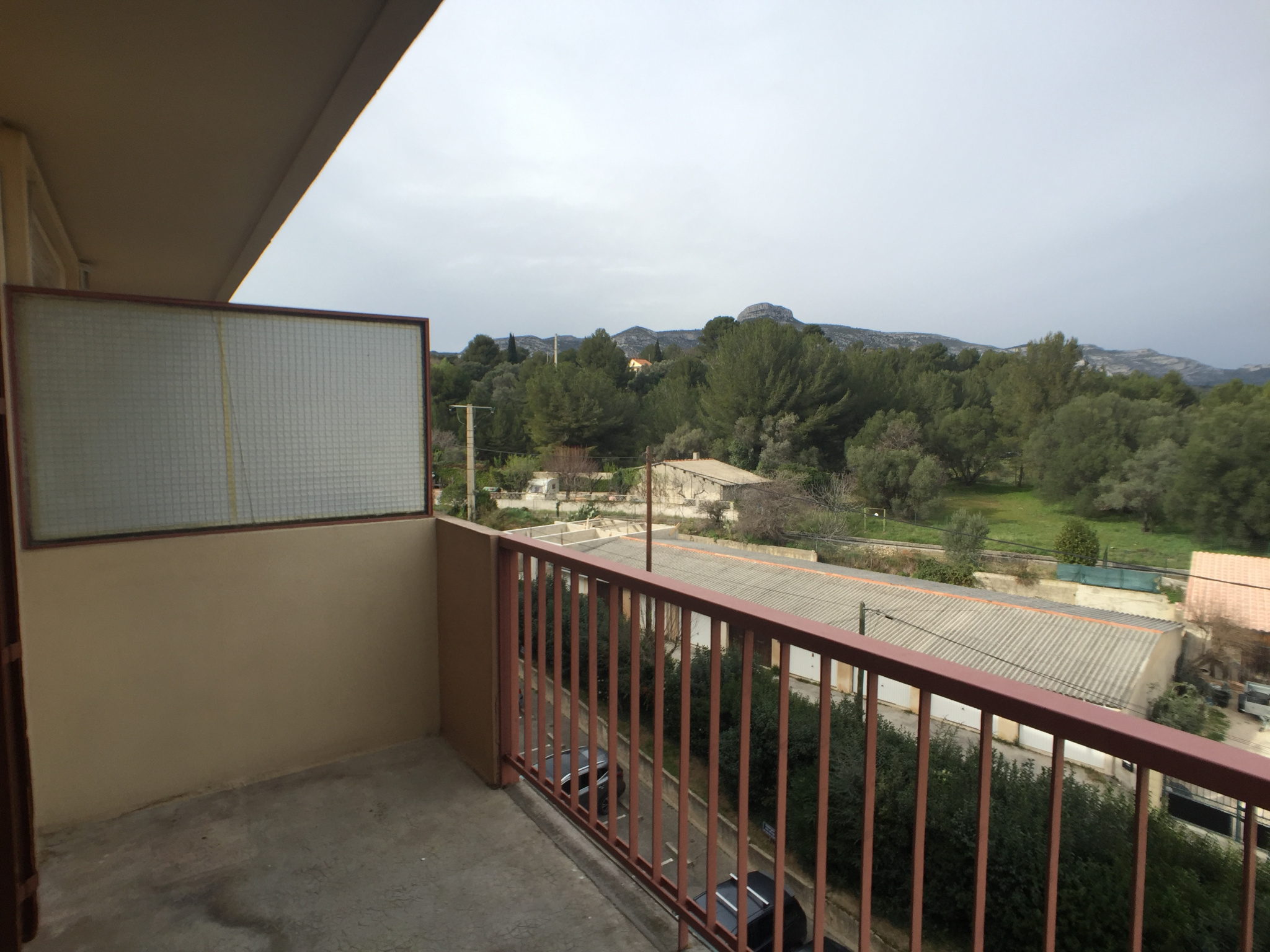 location Aubagne Résidence le garlaban, Appartement type 3 refait